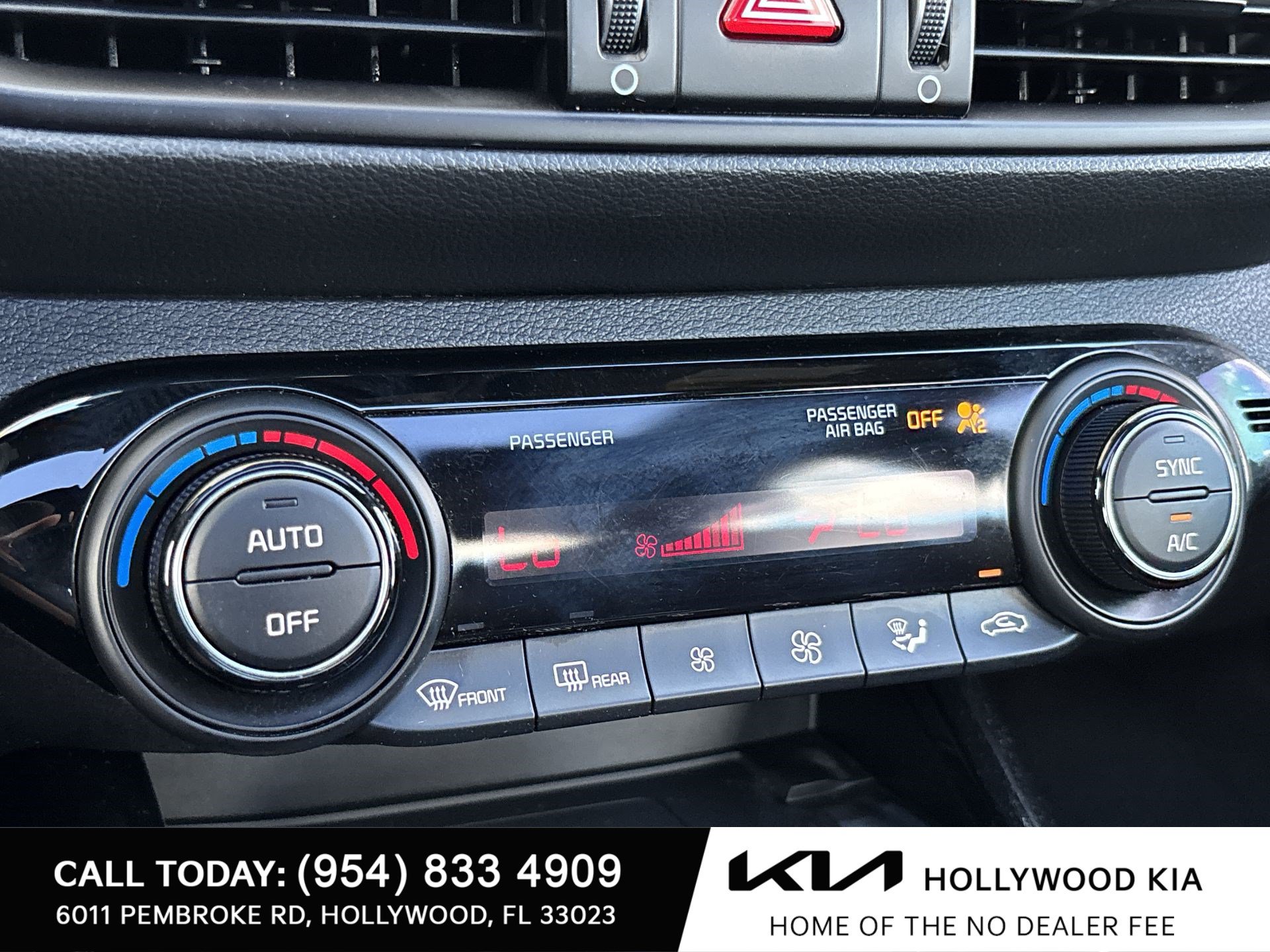 Used 2024 Kia Forte GT-Line w/ GT-Line Premium Package FWD image 17