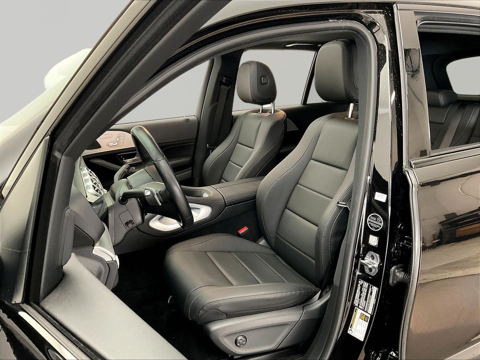 Certified 2025 Mercedes-Benz GLE 450 4MATIC w/ AMG Line Exterior image 21