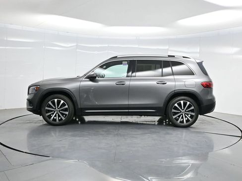 Used 2021 Mercedes-Benz GLB 250 image 33