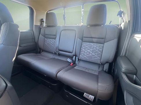 New 2026 Nissan Frontier SV w/ SV Convenience Package image 15