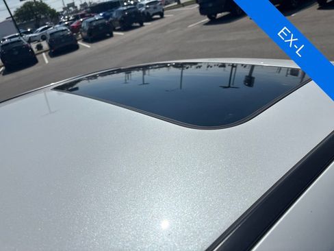 Used 2022 Honda CR-V EX-L image 10