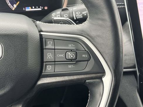 Used 2022 Jeep Grand Cherokee L Limited image 30