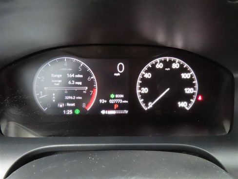 Used 2025 Honda HR-V LX image 18