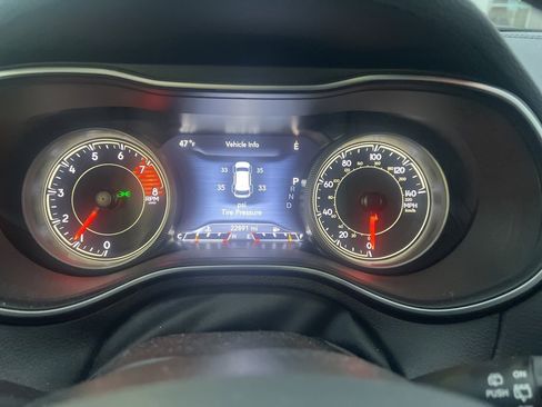 Used 2021 Jeep Cherokee Latitude Lux w/ Comfort/Convenience Group image 21