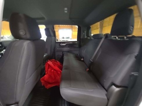 Used 2025 Chevrolet Silverado 2500 LT w/ Convenience Package image 8