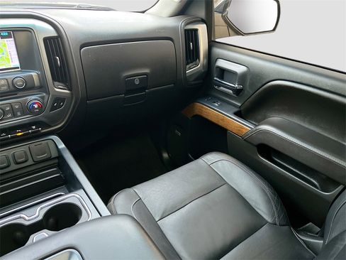 Used 2017 Chevrolet Silverado 2500 LTZ w/ Duramax Plus Package image 25