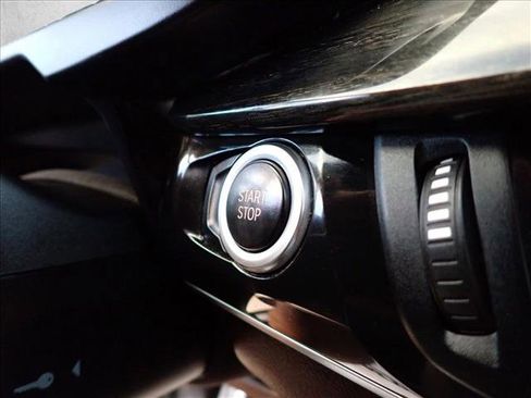 Used 2018 BMW X5 xDrive40e image 21