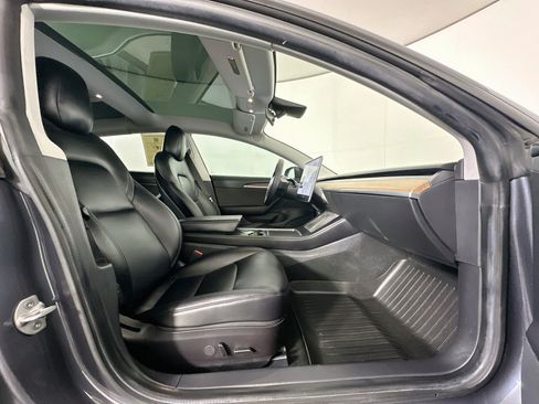 Used 2021 Tesla Model 3 Standard Range Plus RWD image 32