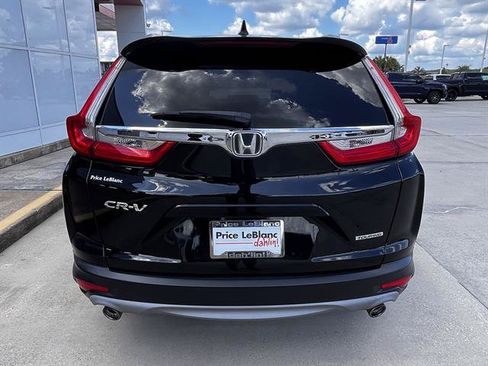 Used 2019 Honda CR-V Touring image 4
