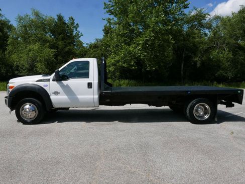 Used 2011 Ford F550 2WD Regular Cab Super Duty w/ Payload Upgrade Pkg image 2