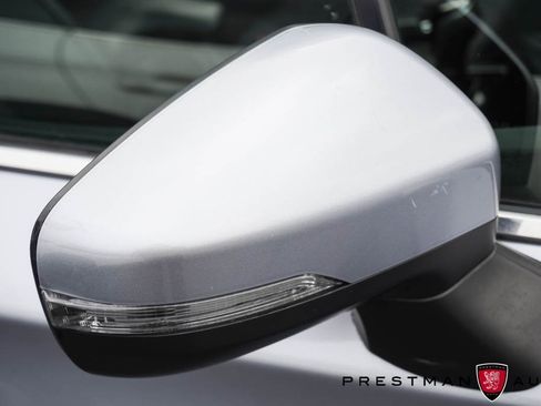 Used 2020 Subaru Impreza 2.0i Limited image 13