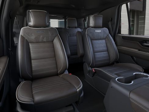 New 2026 GMC Yukon Denali Ultimate AWD/4WD image 17