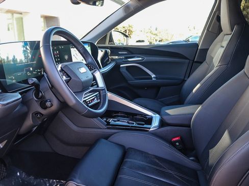 Certified 2025 Audi Q5 Premium w/ Premium Plus AWD/4WD image 20