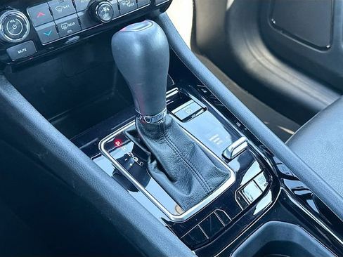 Used 2024 Jeep Compass Limited image 16