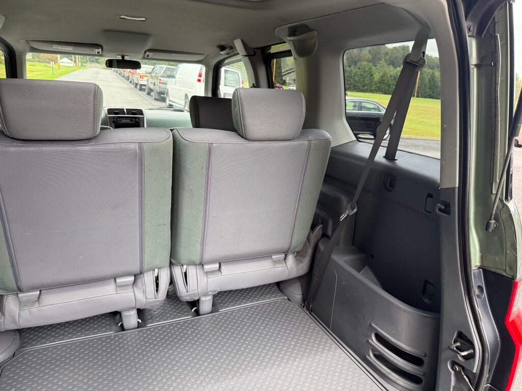 Used 2005 Honda Element LX image 34