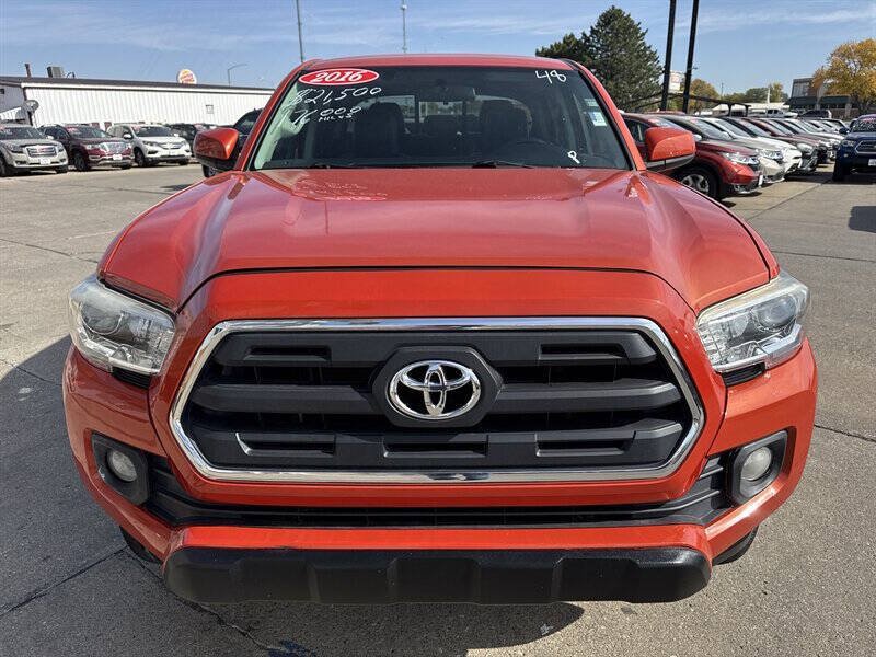Used 2016 Toyota Tacoma SR5 w/ Towing Package AWD/4WD image 12