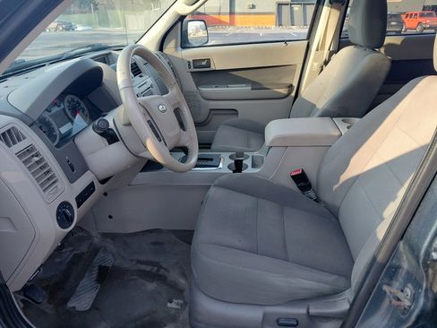 Used 2010 Ford Escape XLT image 16
