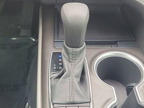 Used 2023 Toyota Camry LE image 33
