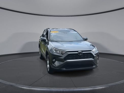 Certified 2021 Toyota RAV4 XLE FWD image 3