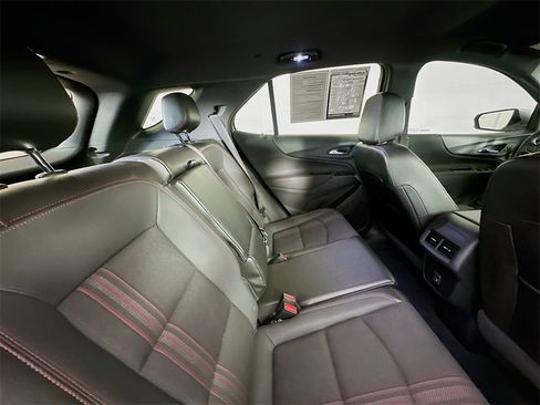 Used 2022 Chevrolet Equinox RS image 27