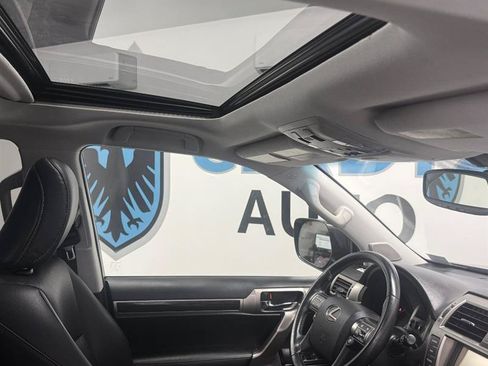 Used 2017 Lexus GX 460 w/ Navigation Package AWD/4WD image 11