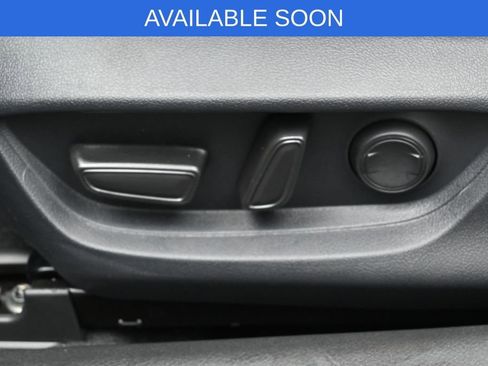 Used 2026 Toyota Camry SE AWD/4WD image 10