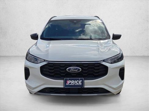 Used 2023 Ford Escape ST-Line w/ Tech Pack #1 image 2