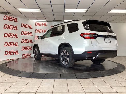 New 2026 Honda Pilot Elite image 5
