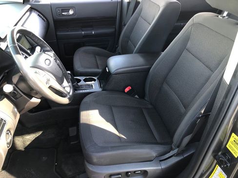 Used 2016 Ford Flex SEL image 18