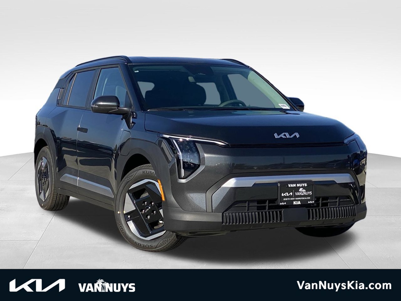 New 2027 Kia EV3 Wind FWD image 1