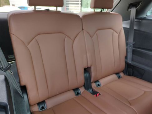 Used 2022 Audi Q7 3.0T Premium Plus image 36