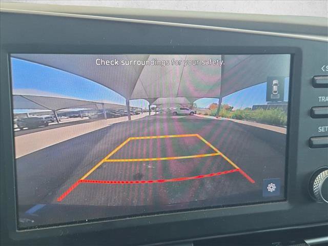 Used 2022 Hyundai Elantra SEL FWD image 11