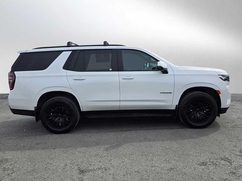 Used 2024 Chevrolet Tahoe RST w/ Luxury Package AWD/4WD image 2