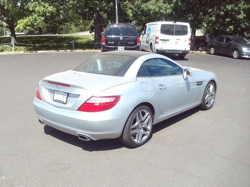 Used 2015 Mercedes-Benz SLK 250 image 5