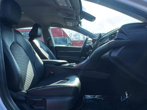 Used 2021 Toyota Camry SE image 24