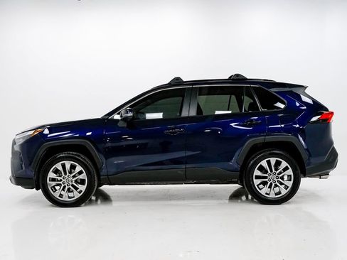 Used 2023 Toyota RAV4 XLE Premium image 27