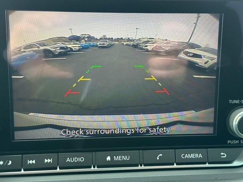 Used 2022 Nissan Rogue SV image 24