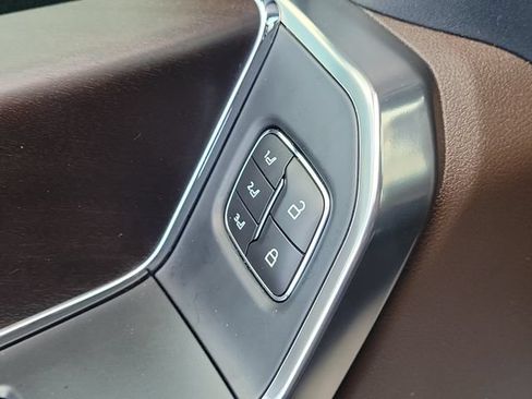 Used 2025 Ford F150 King Ranch w/ FX4 Off-Road Package AWD/4WD image 18