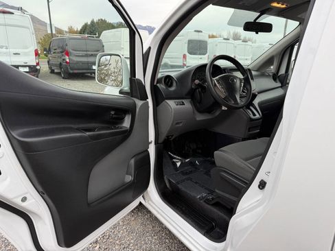 Used 2021 Nissan NV200 SV w/ Back Door Glass Package image 14