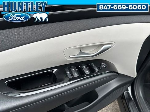 Used 2022 Hyundai Tucson Limited image 19