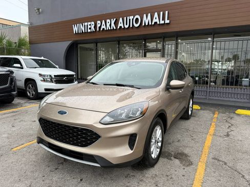 Used 2020 Ford Escape SE AWD/4WD image 1