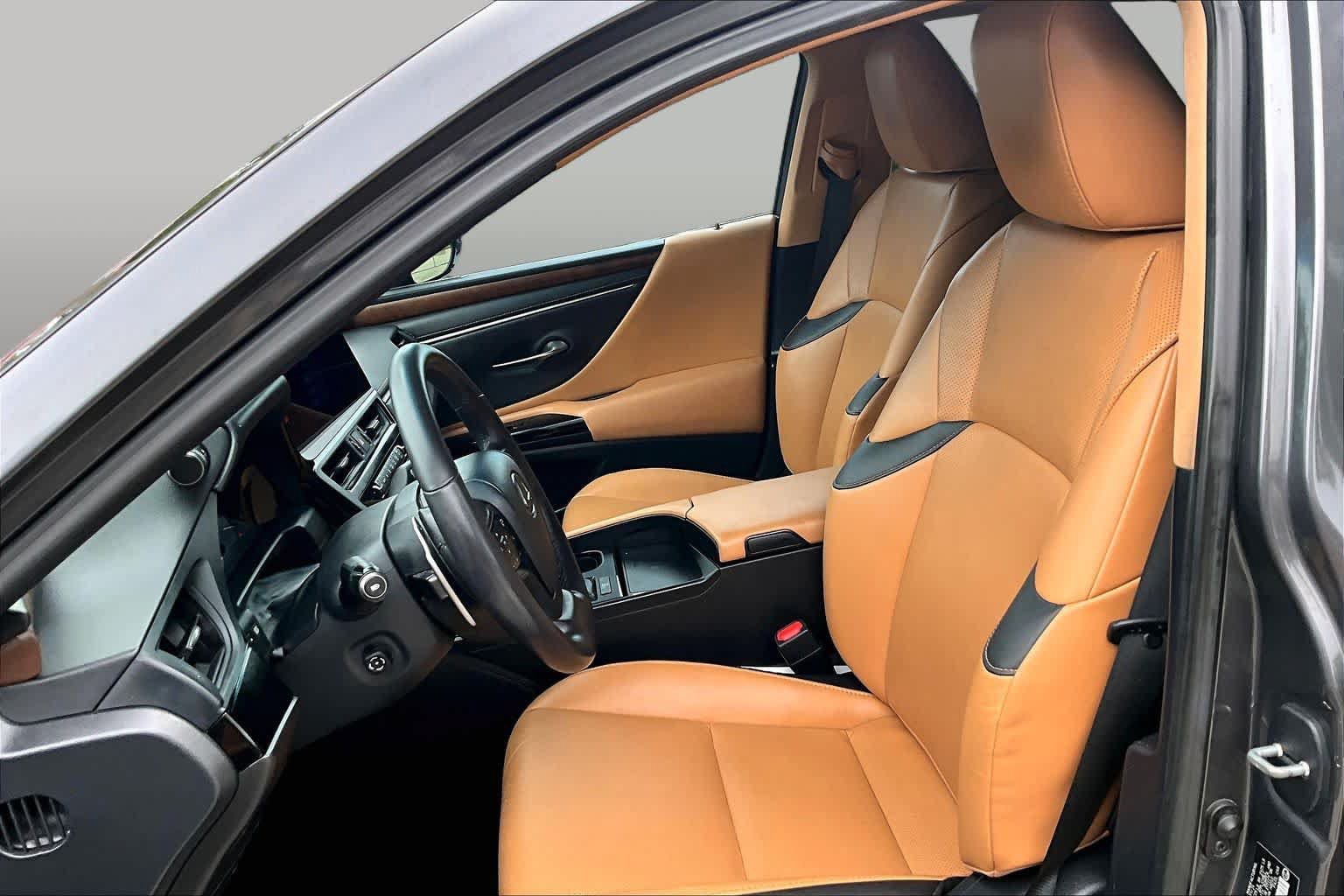 Used 2024 Lexus ES 350 w/ Premium Package FWD image 8