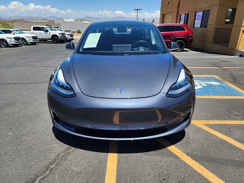 Used 2018 Tesla Model 3 Long Range RWD image 8