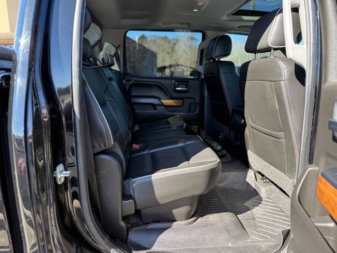 Used 2018 Chevrolet Silverado 3500 High Country w/ Duramax Plus Package image 19