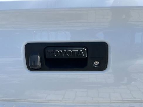 Used 2022 Toyota Tacoma SR5 w/ Technology Package RWD image 15