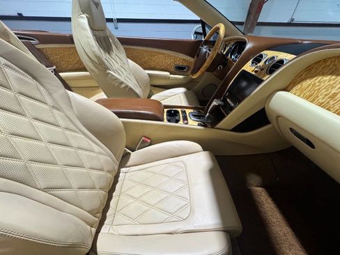 Used 2013 Bentley Continental GT image 34
