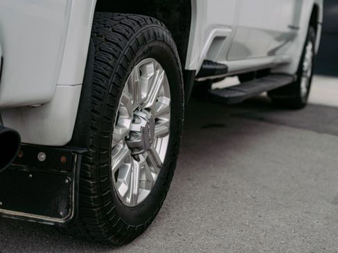 Used 2020 GMC Sierra 2500 Denali w/ Gooseneck/5TH Wheel Package image 8