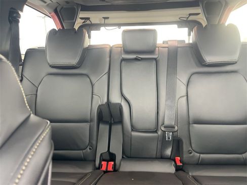 New 2025 Ford Bronco Badlands image 11