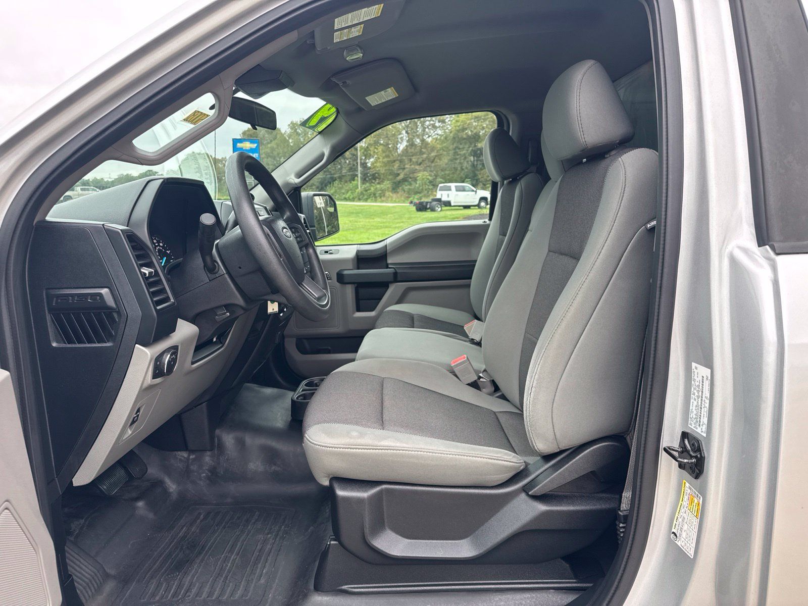 Used 2019 Ford F150 XL w/ Equipment Group 101A Mid AWD/4WD image 17