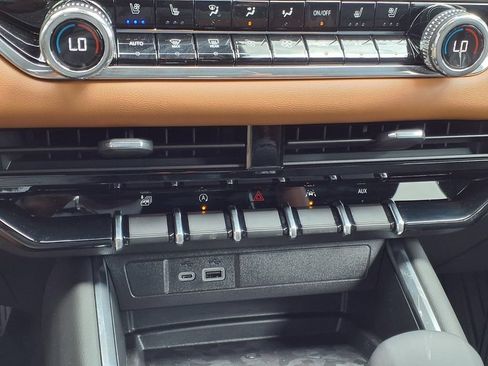 New 2026 GMC Canyon AT4 w/ Nightfall Edition AWD/4WD image 10